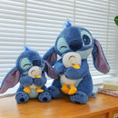 Stitch com Patinho Feio - Pelúcia Premium