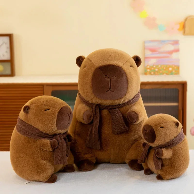 Capivara de Cachecol - Pelúcia Premium