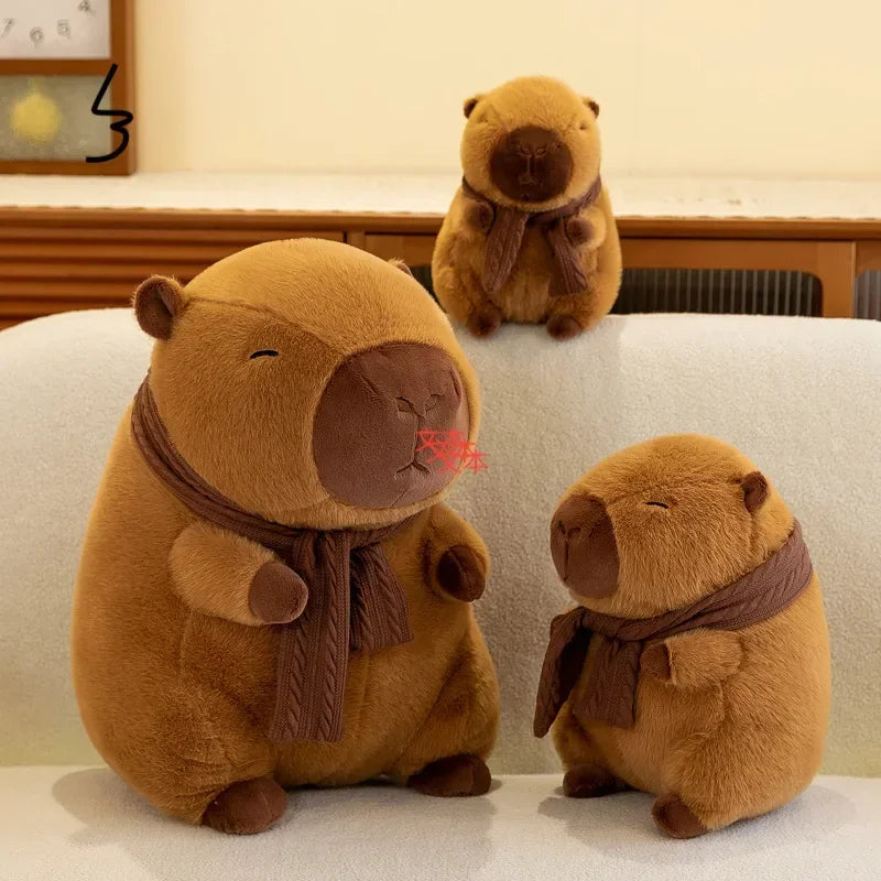Capivara de Cachecol - Pelúcia Premium